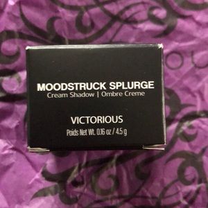 Moodstruck splurge cream shadow